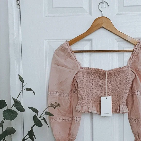 Wilfred Aritzia Pink Smocked Blouse NWT - Picture 2 of 7